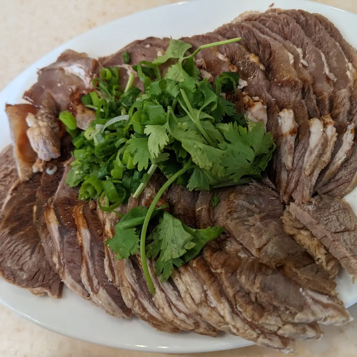 滷牛腱 braised beef shank